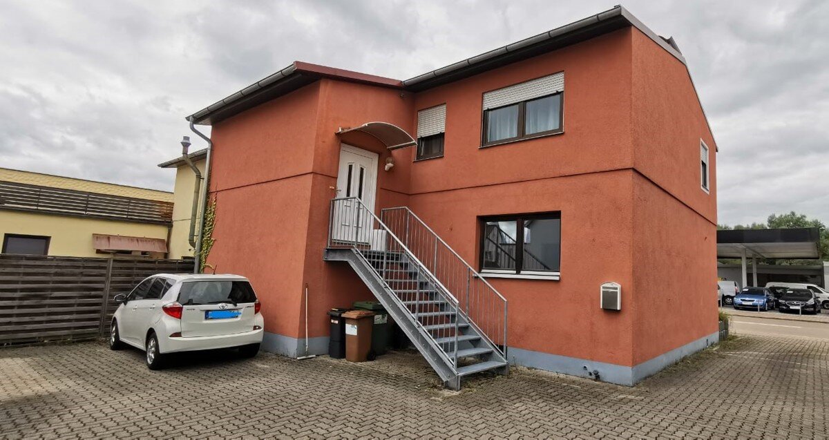 Haus zum Kauf 1.500.000 € 4,5 Zimmer 160 m²<br/>Wohnfläche 1.619 m²<br/>Grundstück Feucht Feucht 90537