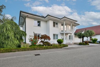 Villa zum Kauf 2.490.000 € 12 Zimmer 466,1 m² 813 m² Grundstück Ötigheim 76470