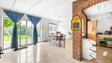 Mehrfamilienhaus zum Kauf 375.000 € 6 Zimmer 190 m² 344 m² Grundstück Neersen Willich 47877