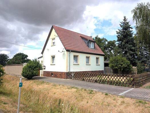 Einfamilienhaus zum Kauf 84.000 € 5 Zimmer 85 m² 1.265 m² Grundstück Kühren Aken / Kühren 06385