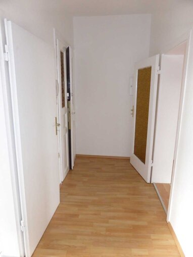 Wohnung zur Miete 300 € 2 Zimmer 57 m² 1. Geschoss An der Schmiede 1 Seebenisch Markranstädt 04420