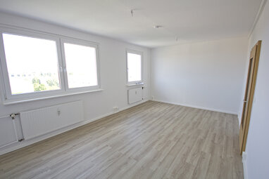 Wohnung zur Miete 480 € 3 Zimmer 72,7 m² 9. Geschoss Rigaer Str. 8 Südstadt Halle (Saale) 06128