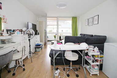 Wohnung zum Kauf 220.000 € 1 Zimmer 28,4 m² 4. Geschoss Berg-am-Laim-Str. 89 Echarding München 81673