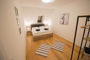 Wohnung zur Miete 720 € 3 Zimmer 90 m² Schillerstraße 16 Planungsbezirk 123 Straubing 94315