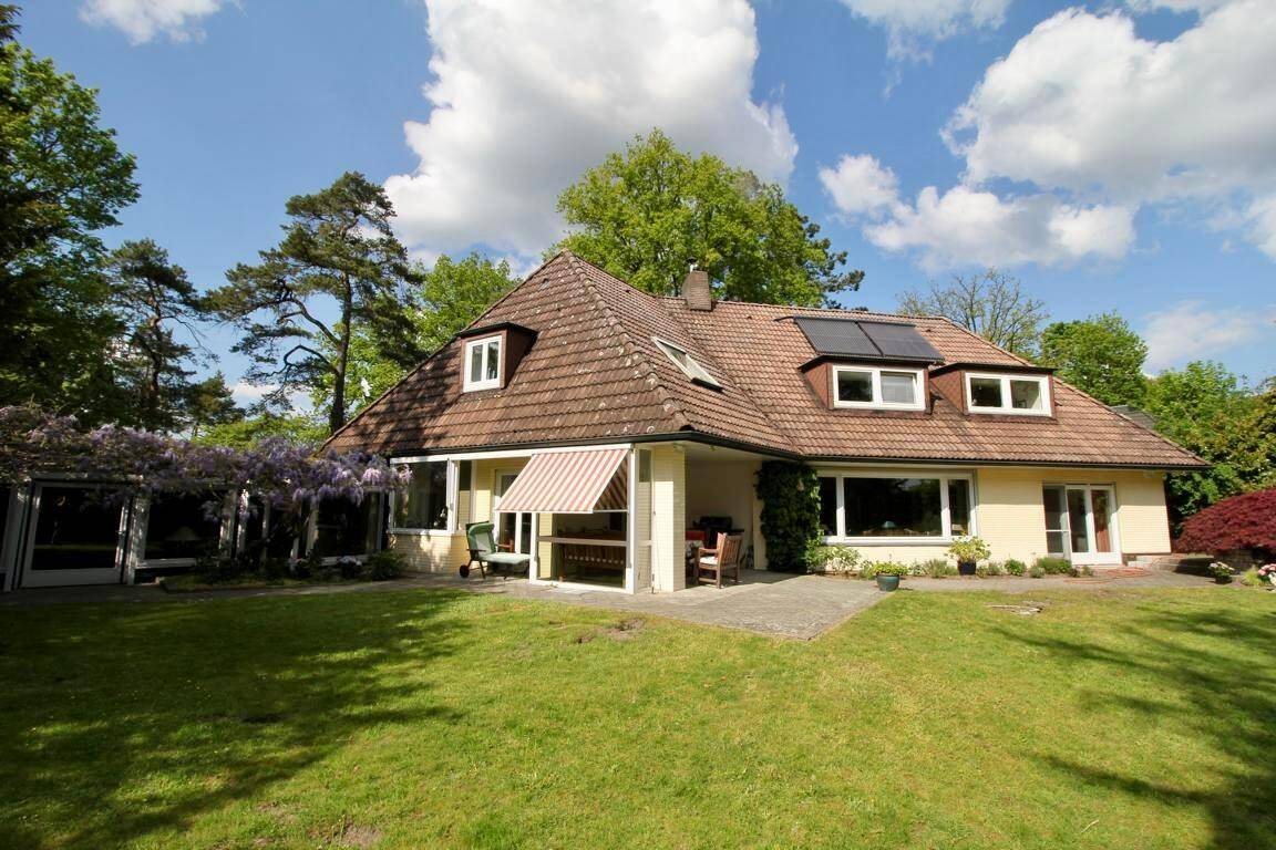 Villa zum Kauf