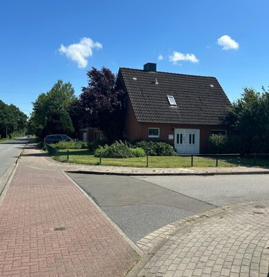 Einfamilienhaus zum Kauf 229.000 € 5 Zimmer 114,9 m² 618 m² Grundstück frei ab sofort Heide Heide 25746