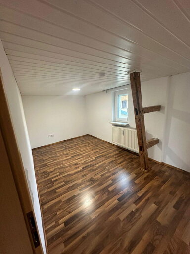 Wohnung zum Kauf provisionsfrei 229.000 € 4 Zimmer 115 m² Hindenburgstraße 14 Gochsheim Gochsheim 97569