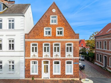 Mehrfamilienhaus zum Kauf 299.000 € 6 Zimmer 170 m² 138 m² Grundstück Glückstadt 25348