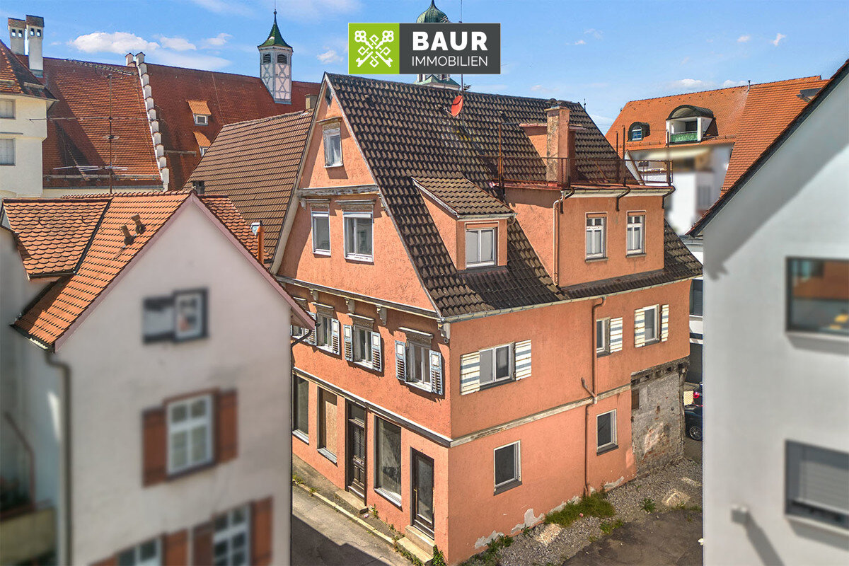 Einfamilienhaus zum Kauf 299.000 € 8 Zimmer 230 m²<br/>Wohnfläche 137 m²<br/>Grundstück Kernstadt Biberach an der Riß 88400