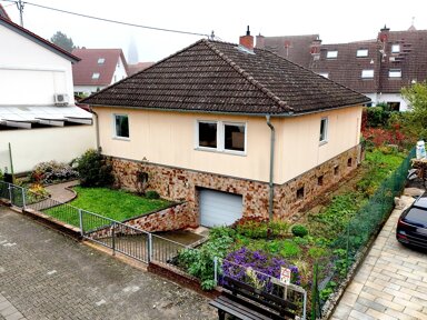 Einfamilienhaus zum Kauf 230.000 € 4 Zimmer 101 m² 384 m² Grundstück Gau-Algesheim 55435