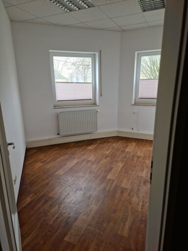 Büro-/Praxisfläche zur Miete 390 m² Bürofläche teilbar von 155 m² bis 390 m² Lengefeld Korbach 34497