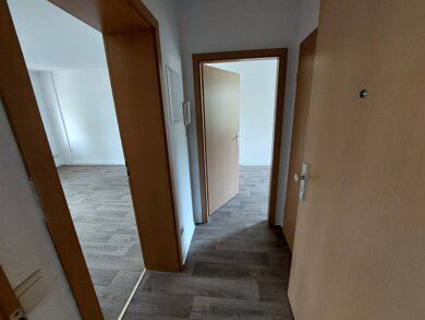 Wohnung zur Miete 180 € 2 Zimmer 34 m² EG frei ab sofort Roßwein Roßwein 04741