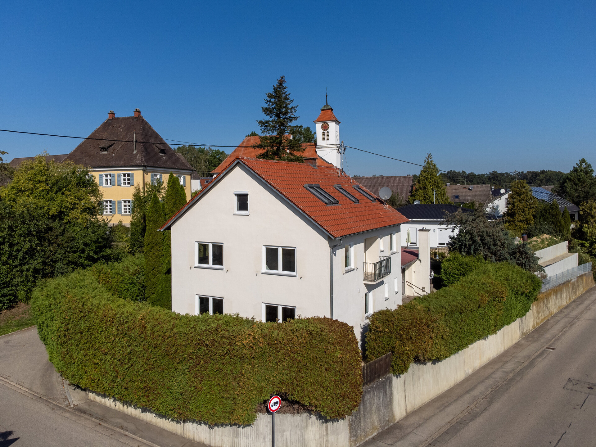 Mehrfamilienhaus zum Kauf 468.000 € 6 Zimmer 200 m²<br/>Wohnfläche 600 m²<br/>Grundstück Schönenberg Jettingen-Scheppach 89343