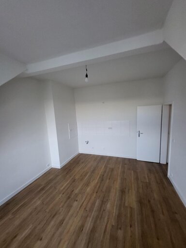 Wohnung zur Miete 380 € 2 Zimmer 30,7 m² 3. Geschoss frei ab 01.02.2025 Täubchenweg 77 Reudnitz-Thonberg Leipzig 04317