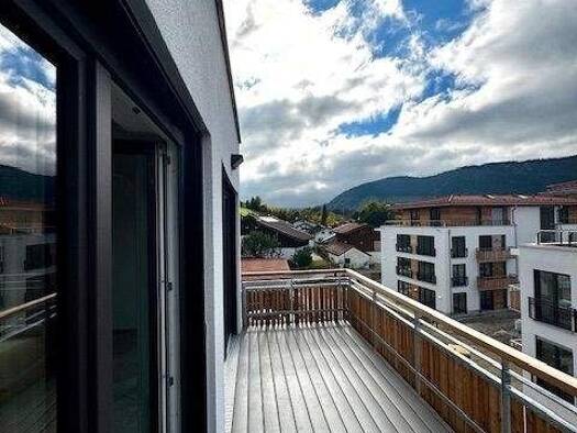 Wohnung zur Miete 1.451 € 3 Zimmer 86 m² Geschoss 2/4 frei ab 01.02.2026 Hausham 83734