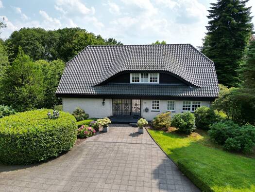 Villa zum Kauf provisionsfrei 1.820.000 € 8 Zimmer 350,7 m² 3.404 m² Grundstück Höhscheid Solingen 42657