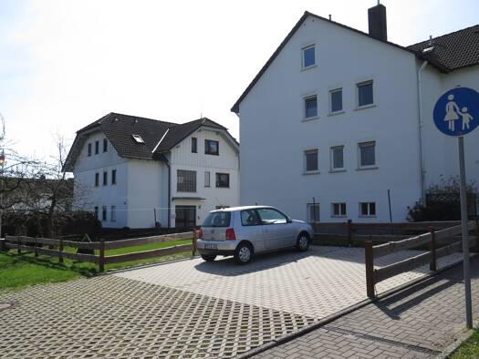 Wohnung zur Miete 900 € 4 Zimmer 108,6 m² Geschoss 2/3 frei ab 01.03.2026 Bauerbach Marburg 35043