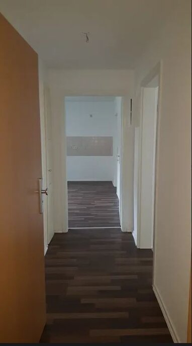 Wohnung zur Miete 313 € 2 Zimmer 52,3 m² Erdgeschoss Bitterfeld Bitterfeld-Wolfen 06749