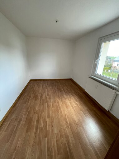 Wohnung zur Miete 181,54 € 2 Zimmer 34,6 m² 1. Geschoss frei ab sofort Ostsiedlung 18 Lößnitz Lößnitz 08294