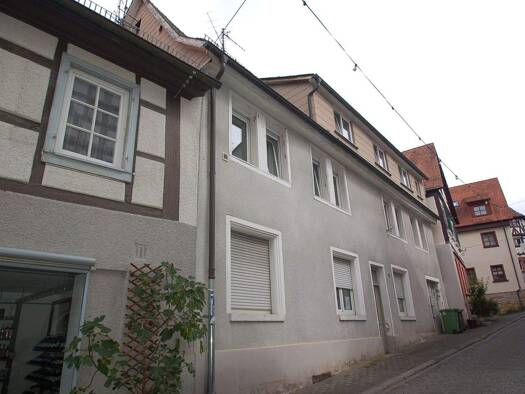 Mehrfamilienhaus zum Kauf 429.000 € 9 Zimmer 245 m² 150 m² Grundstück Heppenheim Heppenheim (Bergstraße) 64646