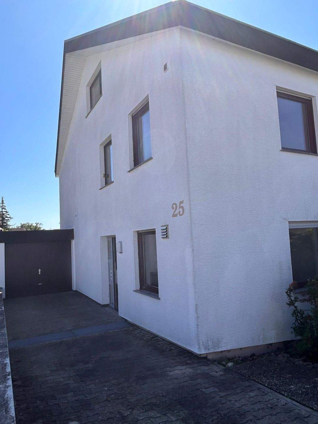 Immobilie in Weinstadt - 4-Familienhaus Weinstadt-Großheppach (Wohnungen im EG und 1. OG mit jeweils ca. 120 m² Wfl. frei) - Bild 4