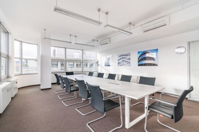 Bürofläche zur Miete 70 m²<br/>Bürofläche von 20 m² bis 70 m²<br/>Teilbarkeit Hahnstraße 70 Niederrad Frankfurt am Main 60528