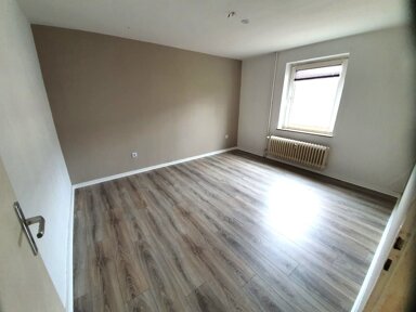 Wohnung zur Miete 450 € 3 Zimmer 50 m² frei ab 01.04.2025 Zeppelinstraße 4 Hage Hage 26524