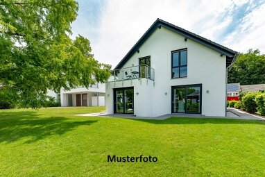 Doppelhaushälfte zum Kauf Zwangsversteigerung 1.100.000 € 9 Zimmer 207 m² 560 m² Grundstück Westend Berlin 14055