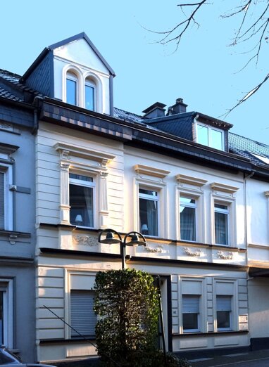 Haus zum Kauf 565.000 € 247 m² 178 m² Grundstück Schlagbaum Solingen 42655