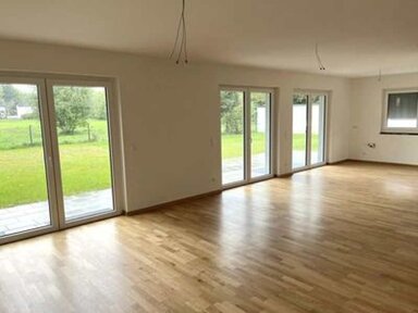 Wohnung zur Miete 700 € 4 Zimmer 139 m² frei ab sofort Kleiberweg Lochhausen München 81249