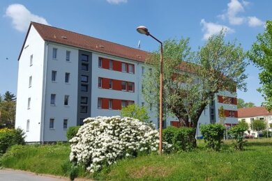 Wohnung zur Miete 282 € 2 Zimmer 48,7 m² 3. Geschoss frei ab sofort Ernst-Thälmann-Siedlung 53 Hohenstein-Ernstthal Hohenstein-Ernstthal 09337