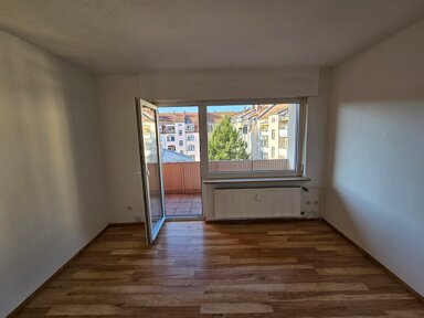 Wohnung zur Miete 735 € 4 Zimmer 80,9 m² 4. Geschoss frei ab sofort Ajtoschstraße 4 Hummelstein Nürnberg 90459