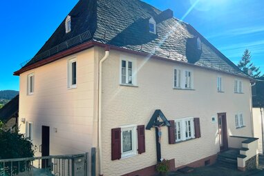 Einfamilienhaus zum Kauf 365.000 € 6 Zimmer 166 m² 2.017 m² Grundstück Oberreifenberg Schmitten-Oberreifenberg 61389