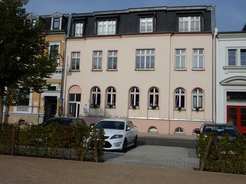 Mehrfamilienhaus zum Kauf 550.000 € 564 m²<br/>Wohnfläche 579 m²<br/>Grundstück Weißenfels Weißenfels 06667