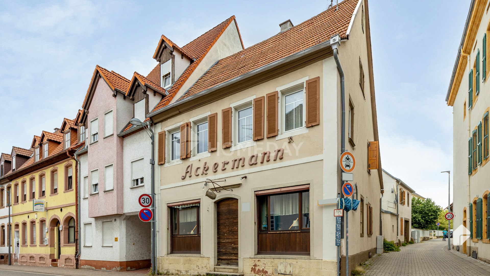 Mehrfamilienhaus zum Kauf 299.000 € 10 Zimmer 270 m²<br/>Wohnfläche 272 m²<br/>Grundstück Germersheim Germersheim 76726