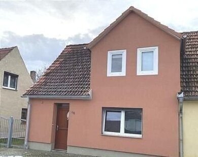 Reihenmittelhaus zum Kauf 65.000 € 3 Zimmer 80 m² 321 m² Grundstück frei ab sofort Artern Artern/Unstrut 06556