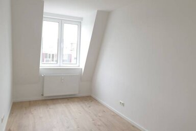 Wohnung zur Miete 700 € 4 Zimmer 121,9 m² frei ab sofort Mittelstraße Werder Magdeburg 39114