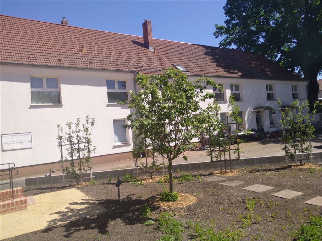 Wohn- und Geschäftshaus zum Kauf provisionsfrei als Kapitalanlage geeignet 1.898.000 € 545 m²<br/>Fläche 1.500 m²<br/>Grundstück Blankenburg Berlin 13129