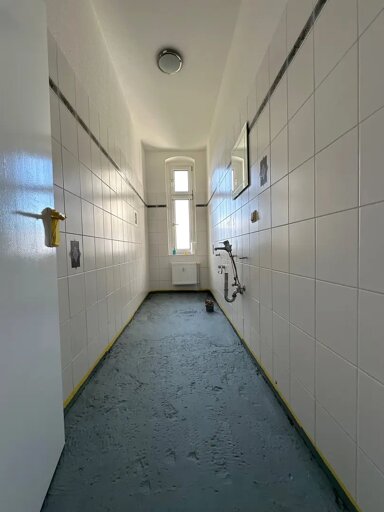 Wohnung zur Miete 925 € 4 Zimmer 134 m² Geschoss 3/4 Friesenstraße 45 Olvenstedter Platz Magdeburg 39108