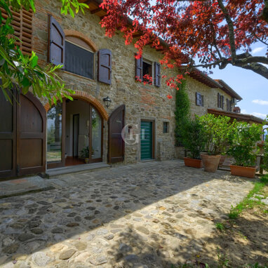 Villa zum Kauf 980.000 € 10,5 Zimmer 330 m² 70.000 m² Grundstück Reggello 50066