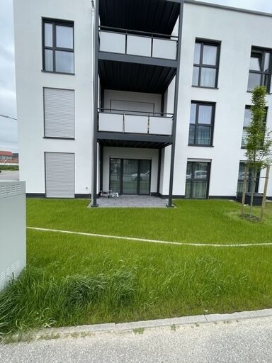 Wohnung zur Miete 600 € 3 Zimmer 73 m² frei ab sofort Schusterbauerstr. 13 Obere Terrasse Burgkirchen an der Alz 84508