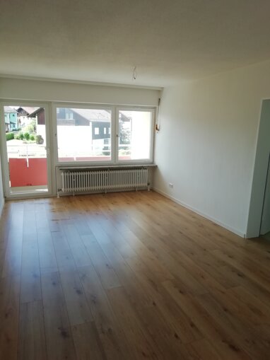 Wohnung zur Miete 647,60 € 2 Zimmer 81 m² Erdgeschoss frei ab sofort Heinz-von-Stein-Str. 6 Traunreut Traunreut 83301