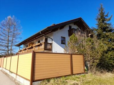 Haus zum Kauf provisionsfrei 260.000 € 5 Zimmer 146 m² 300 m² Grundstück frei ab sofort Höglweg 4 Surheim Saaldorf-Surheim 83416