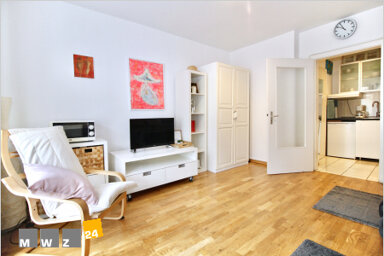 Wohnung zur Miete Wohnen auf Zeit 930 € 1,5 Zimmer 32 m² frei ab 01.03.2025 Pempelfort Düsseldorf 40479