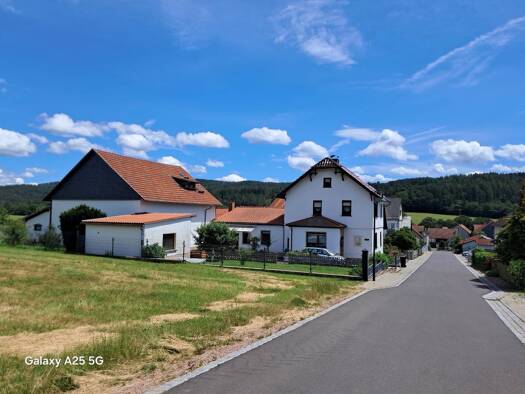 Haus zum Kauf 200.000 € 172 m² 1.233 m² Grundstück Etterwinden Bad Salzungen 36433