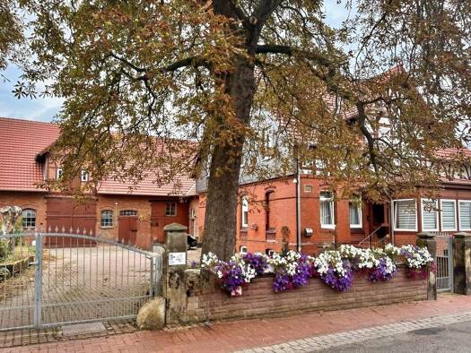 Mehrfamilienhaus zum Kauf als Kapitalanlage geeignet 561.000 € 12 Zimmer 676 m² 1.332 m² Grundstück Harenberg Seelze 30926