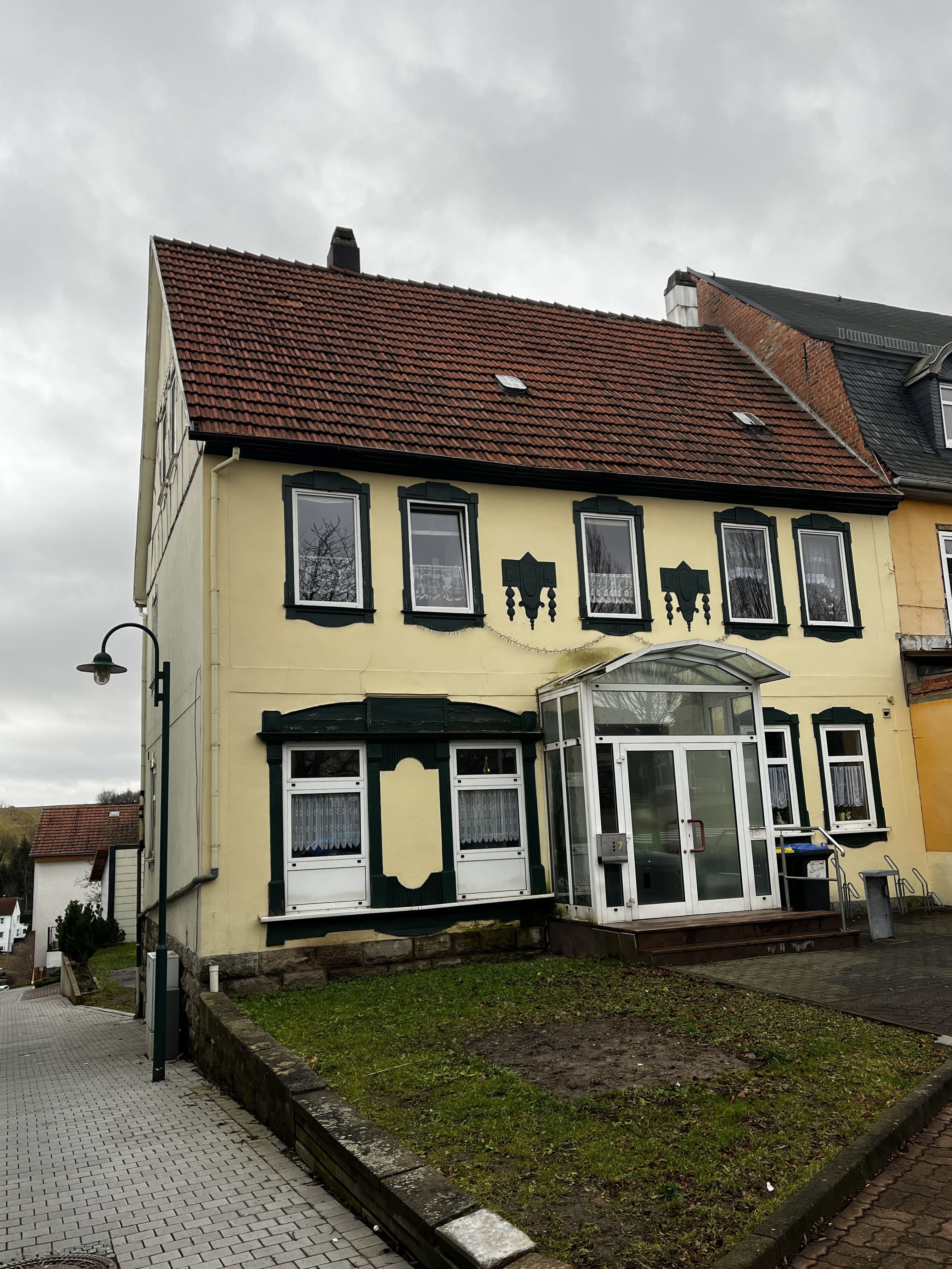 Einfamilienhaus zum Kauf 45.000 € 15 Zimmer 190 m²<br/>Wohnfläche 407 m²<br/>Grundstück Steg 7 Geratal 99331