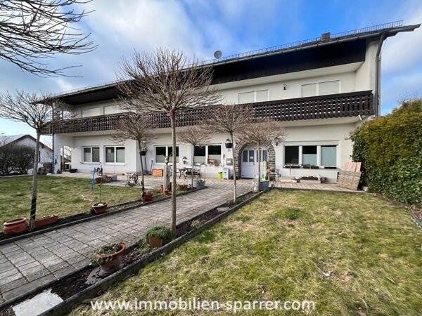 Immobilie zum Kauf als Kapitalanlage geeignet 170.000 € 14 Zimmer 2.137 m²<br/>Grundstück Griesbach Mähring 95695