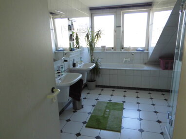 Wohnung zur Miete 720 € 2 Zimmer 80 m² 2. Geschoss Peter-Jansen-Str. 7 Ost Ratingen 40882