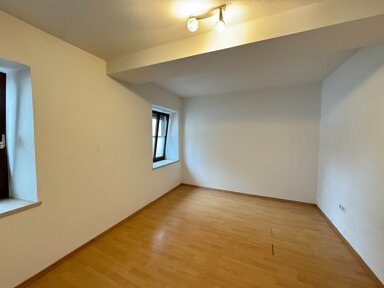 Mehrfamilienhaus zum Kauf 247.000 € 6,5 Zimmer 160 m² 188 m² Grundstück Laufen Laufen 83410